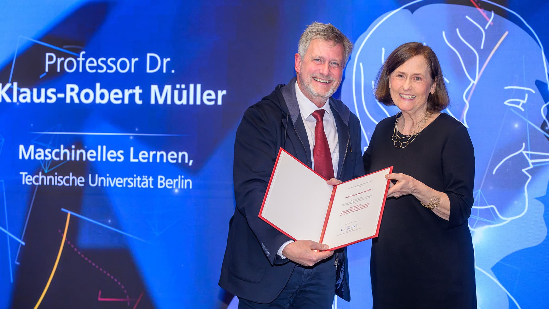 BIFOLD — Berlin Institute for the Foundations of Learning and Data